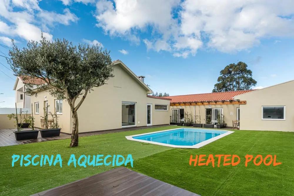 Com Piscina Villa